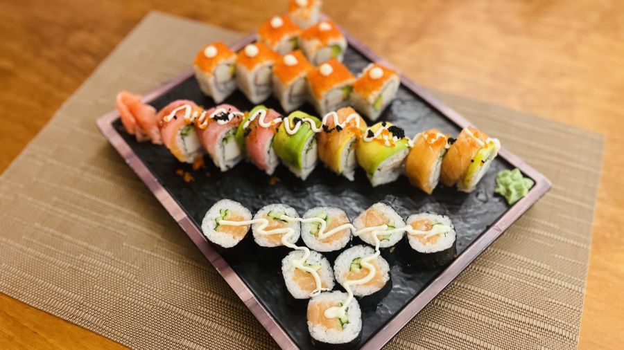 Menu Delicious Sushi Selection